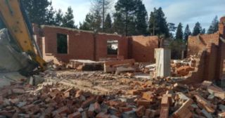 Демонтаж 1 этажного дома Подольск, цена от 1610 руб.