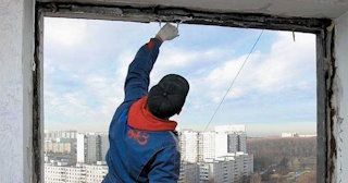 Демонтаж остекления балкона в Подольске - цена от 572 руб. - Сварной-Пдл